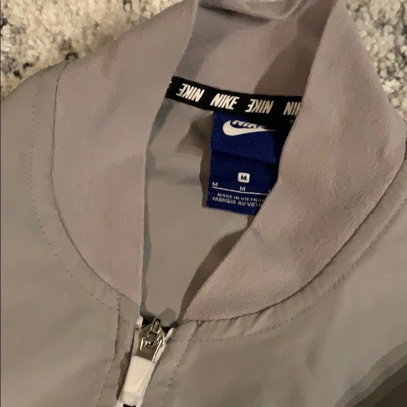 NIKE BOMBER JACKET - Picture 5 of 6